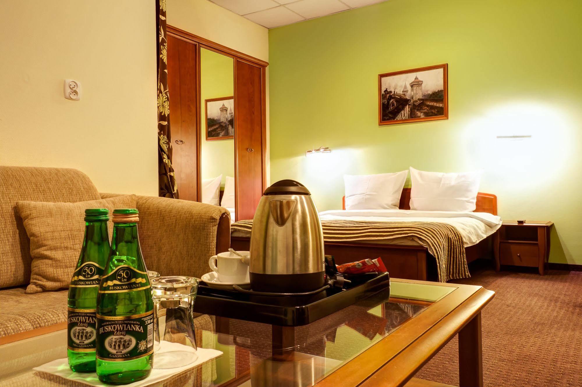 Hotel Aspel Krakau Buitenkant foto
