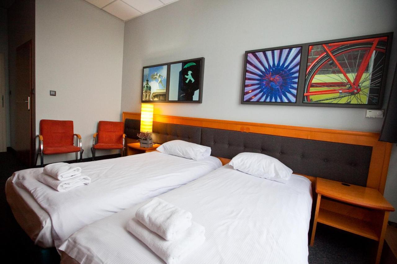 Hotel Aspel Krakau Buitenkant foto