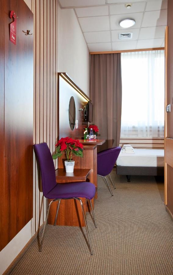 Hotel Aspel Krakau Buitenkant foto