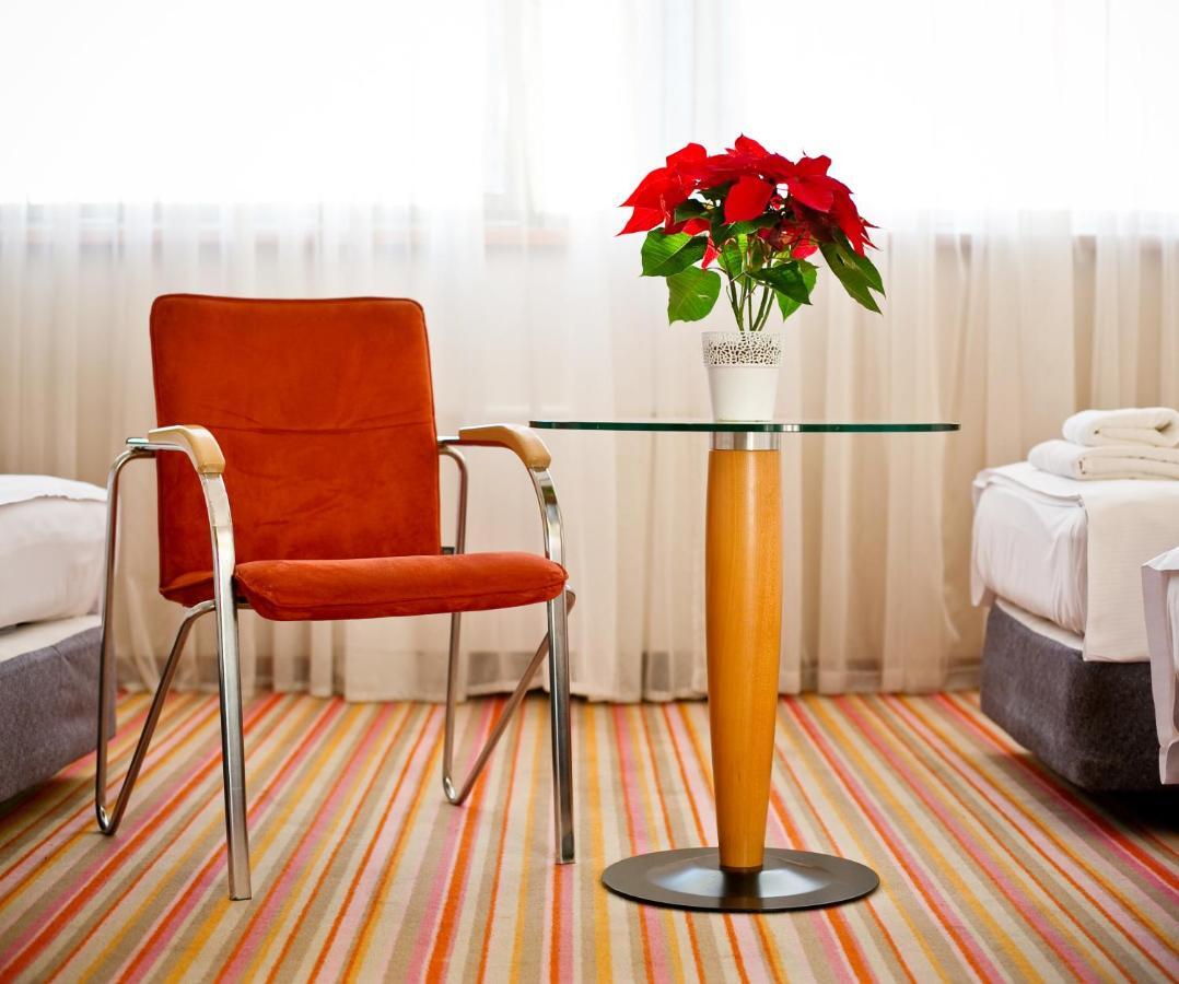 Hotel Aspel Krakau Buitenkant foto